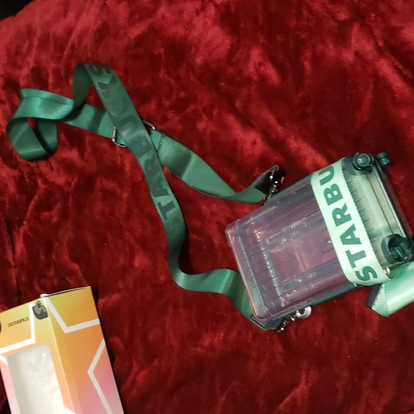 Starbucks mini suitcase bag - limited edition - Picture 7 of 10